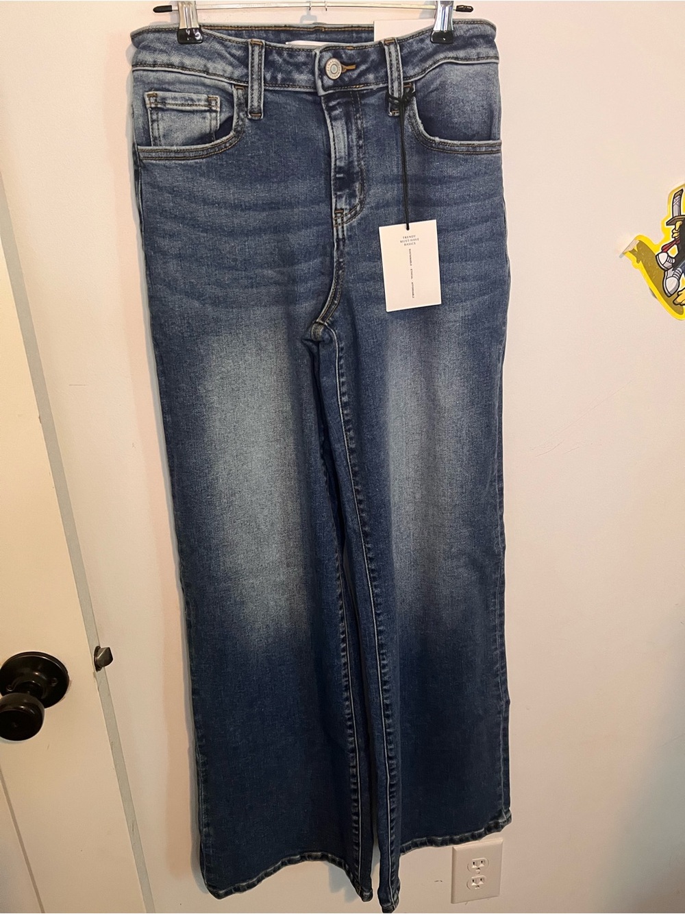 Zenana Outfitters Straight Leg Jeans - Medium Blue Wash